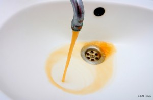 Rostiges Wasser